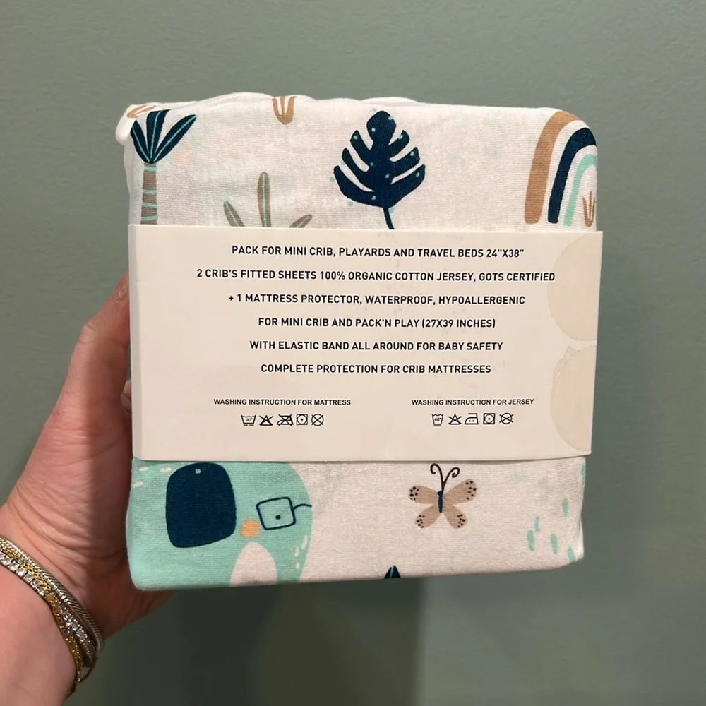 ✨BNWT - Lilly B. Organic Cotton 2in1 Pack of 2 Waterproof Sheets - Jungle✨